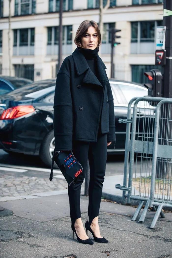 被嫌弃的踩脚裤翻身了！今年正当红