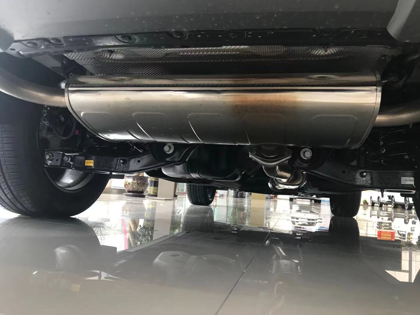 适合中年人开的车suv新能源,适合年轻人的运动suv十几万价位的