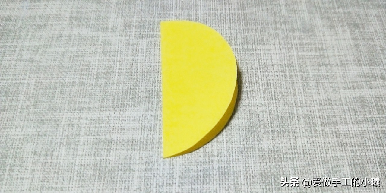 菠萝笔筒折纸图片大全,如何让折纸小菠萝卡住