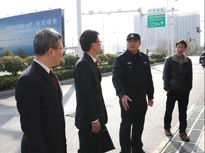 加强对偷窨井盖的违法打击,最高检发布涉窨井盖犯罪典型案例