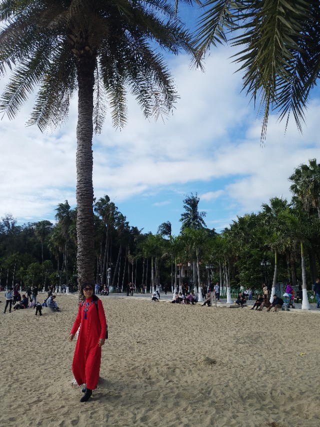 厦门人穿拖鞋短袖,厦门人冬天的穿着