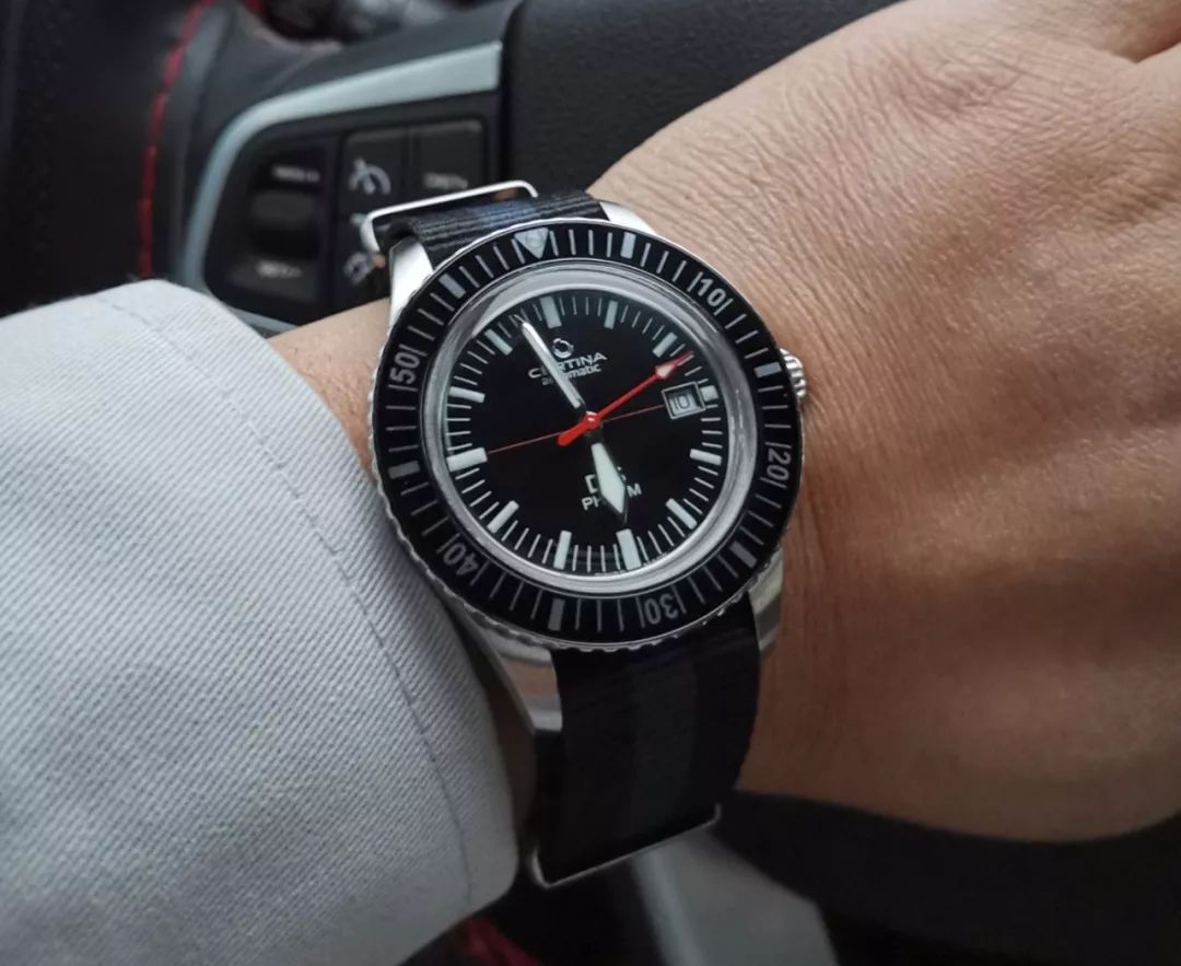 几百块钱买到几千的手表是真的吗,买手表上瘾