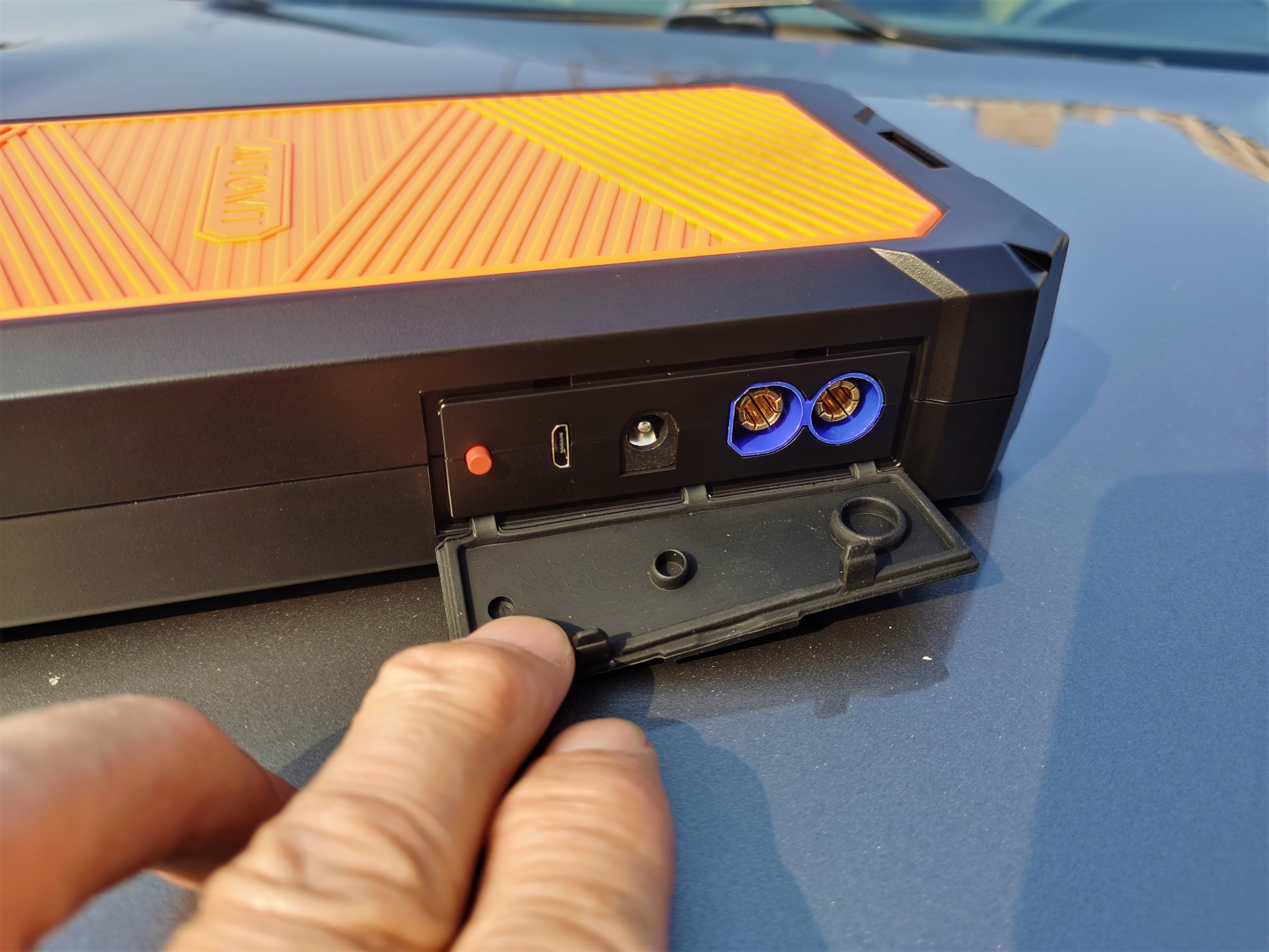 0电量储备“板砖”,也能分分钟启动趴窝汽车——autowit超级电容