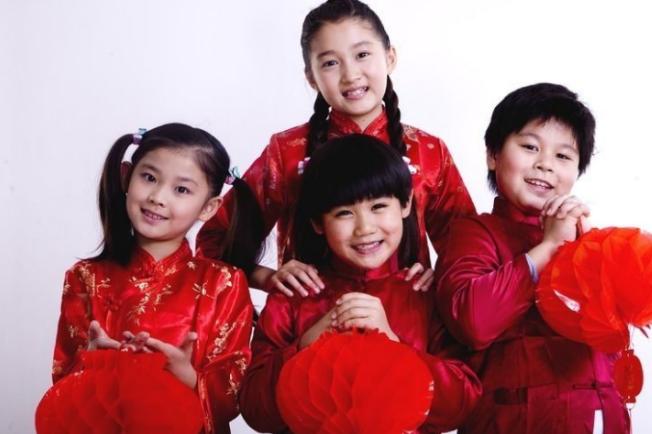 精美红灯笼，跟宝贝们一起做起来，还能学到很多新知识