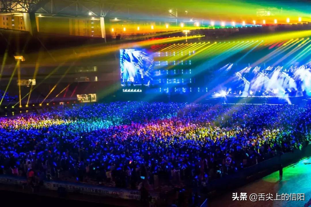 月入三千打工人的生活信阳,月薪不到五千的心酸