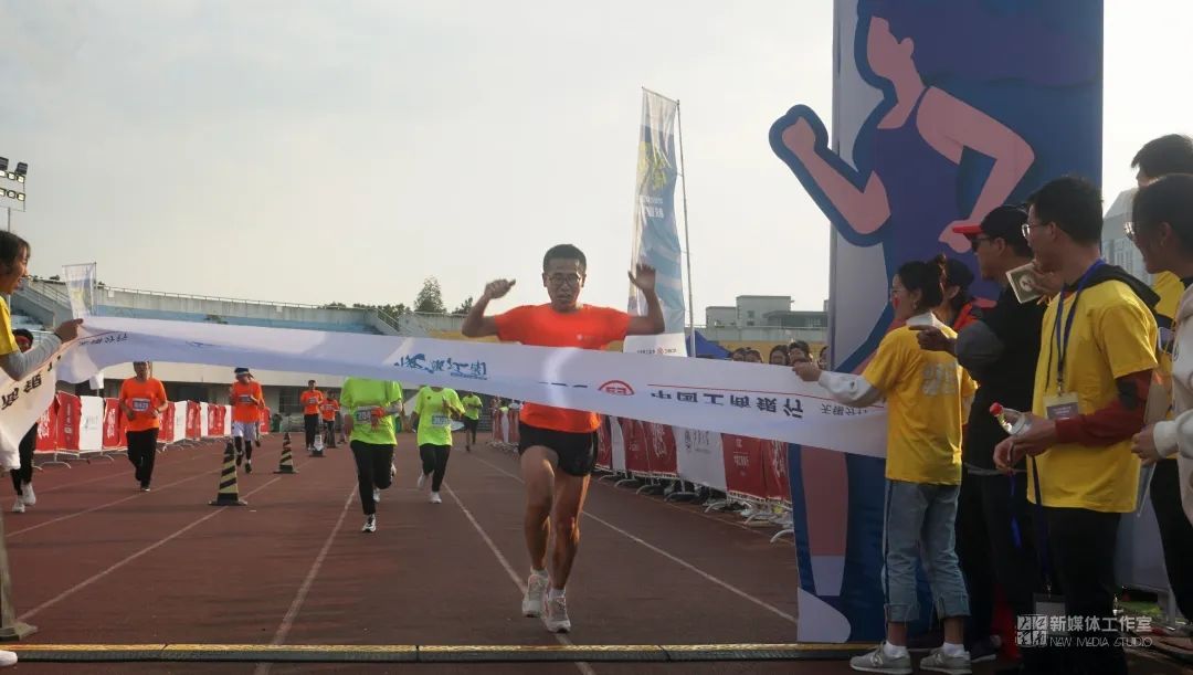 马拉松江南跑道,江南大学地铁站马拉松