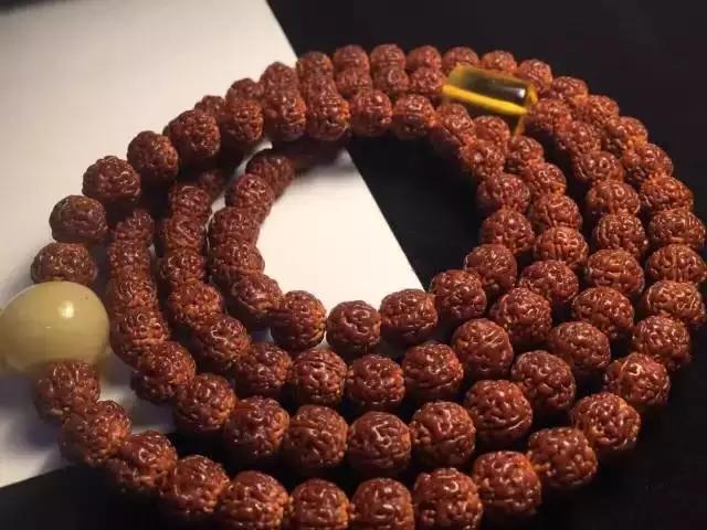 什么是金刚菩提鹰爪纹路,金刚菩提表面纹路磨损