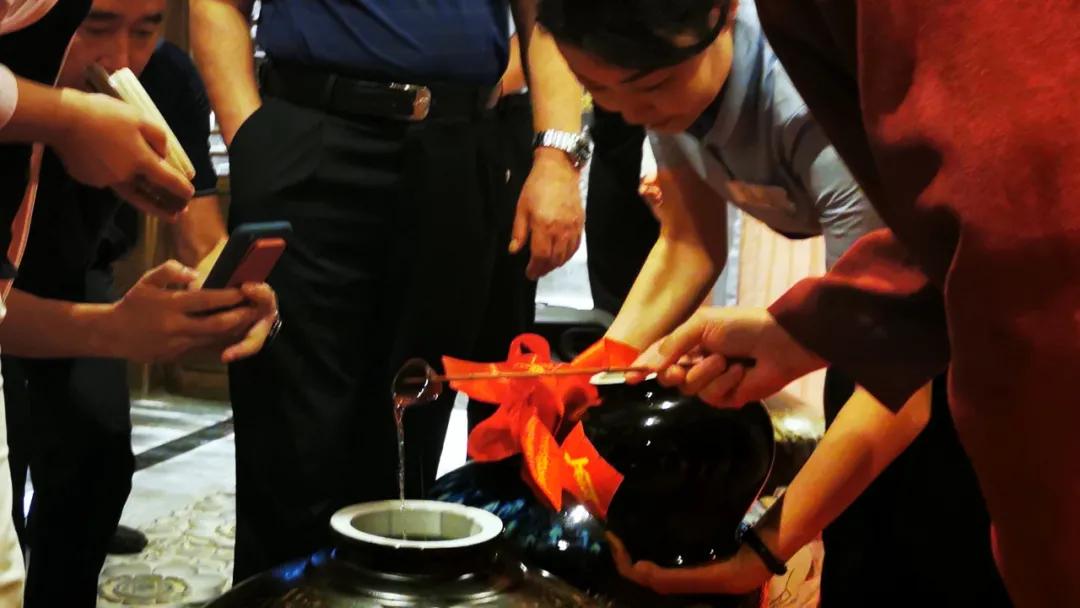 金徽酒封坛原浆60度价格,金徽酒存几年比较好喝