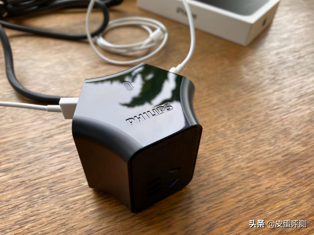 库克：正合我意，双A口+氮化镓，飞利浦摩天轮插座真“环保”