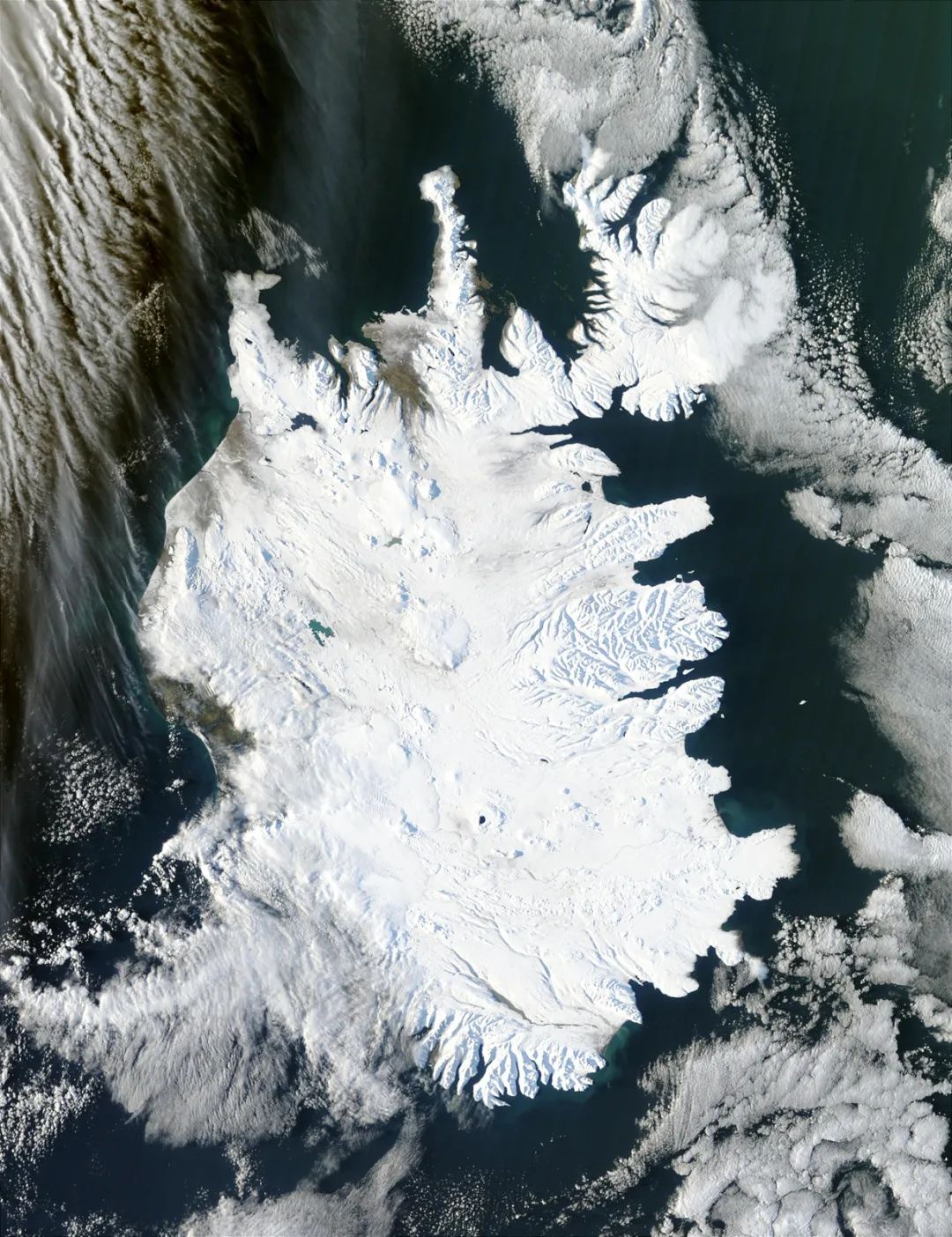 地球走向何处,地球南北极通往何处视频