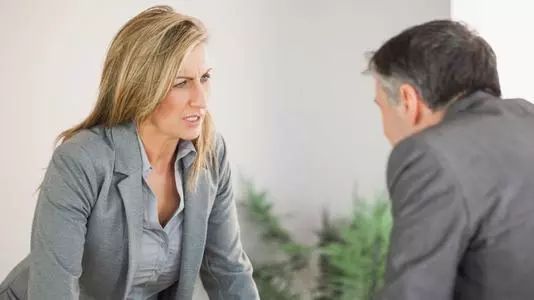 你遭遇过职场霸凌吗最佳回答,女生经历职场性骚扰怎么举报