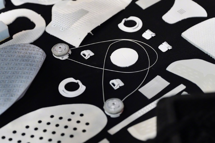 韦德之道九低帮是全掌碳板吗,韦德之道8是高配全掌䨻吗