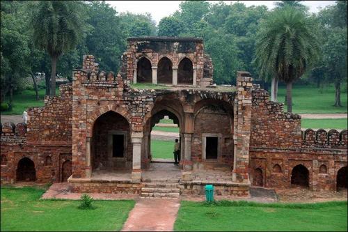 帕德玛纳巴斯瓦米神庙黄金大象,帕德玛纳巴斯瓦米神庙地窖