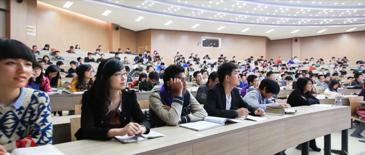 如果你恨一个人就送他去纽约,如果你恨一个人那个人会有报应吗