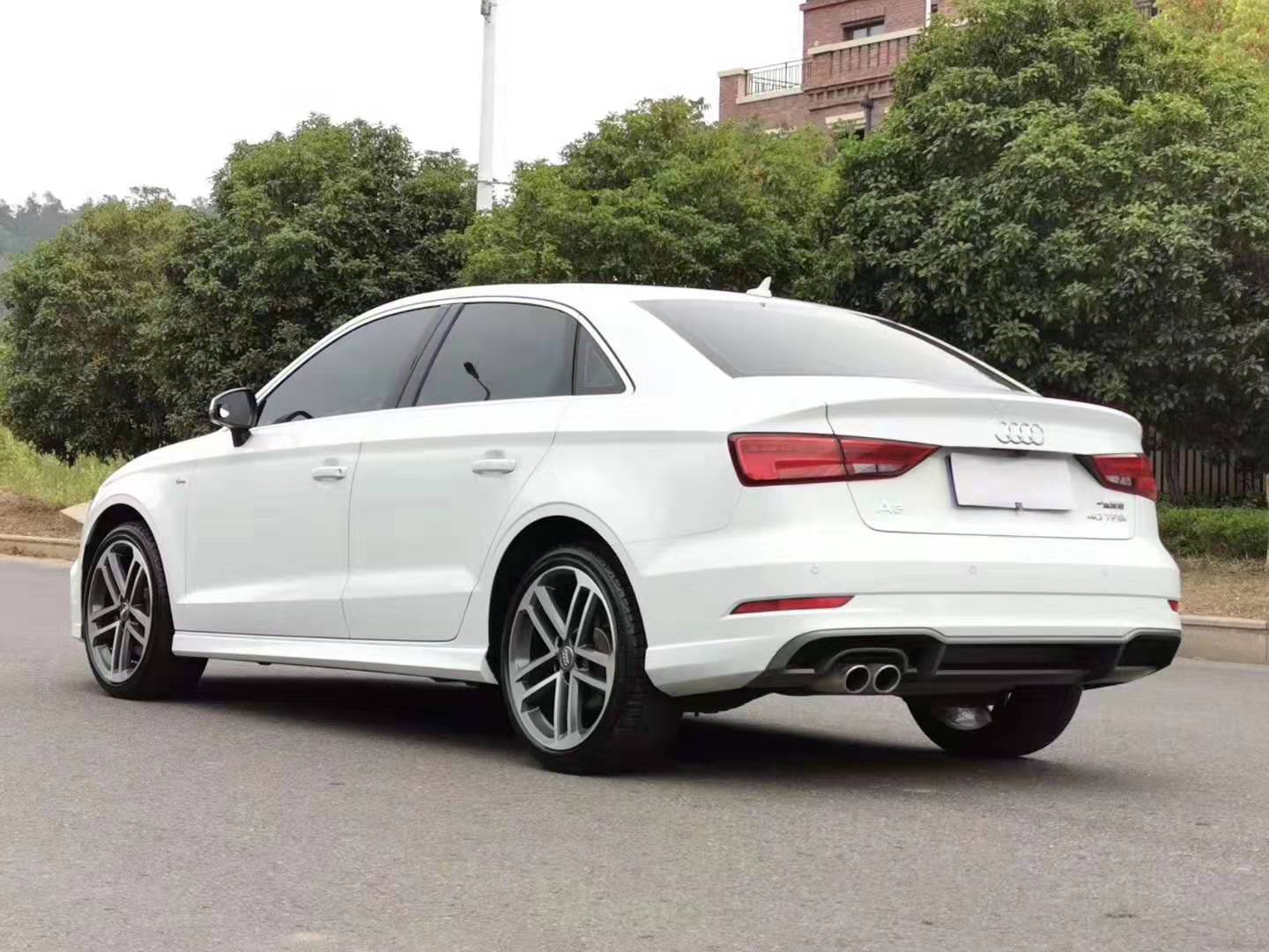 二手奥迪a3和高尔夫哪个值得买,奥迪A3豪华二手车