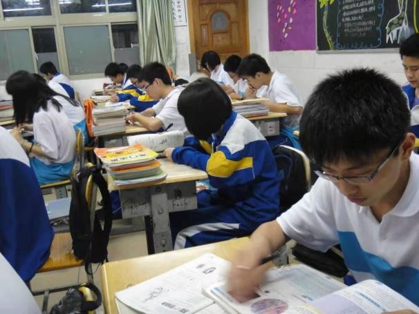 高考学生喝什么助睡眠,临近高考睡不着吃什么药