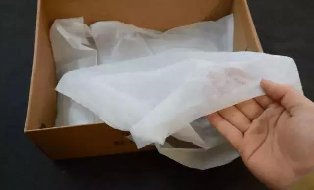 买完鞋子的鞋盒值不值得收藏,买20年的鞋