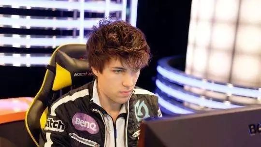 war3顶尖选手都有谁,war3职业选手能打赢几个普通人