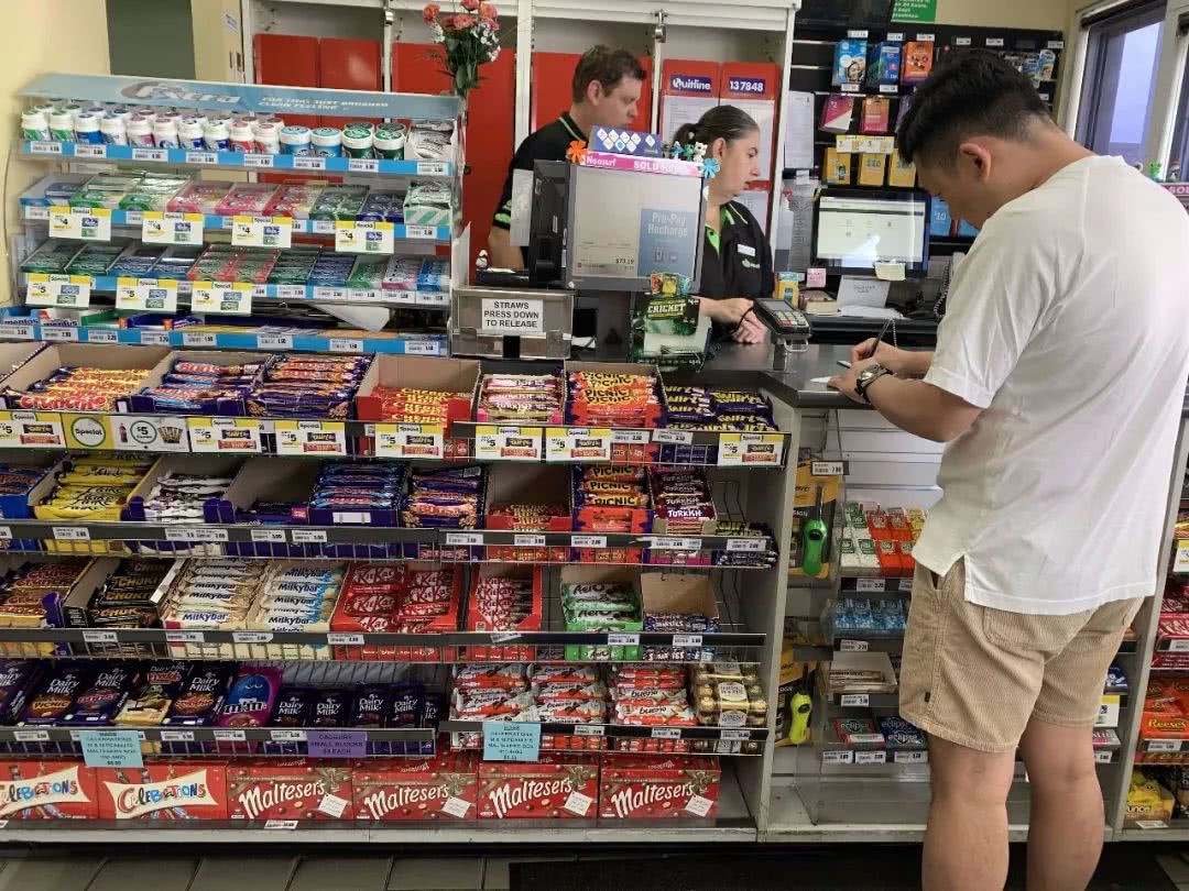 这地方是男人天堂,我们的大宝马也怕了