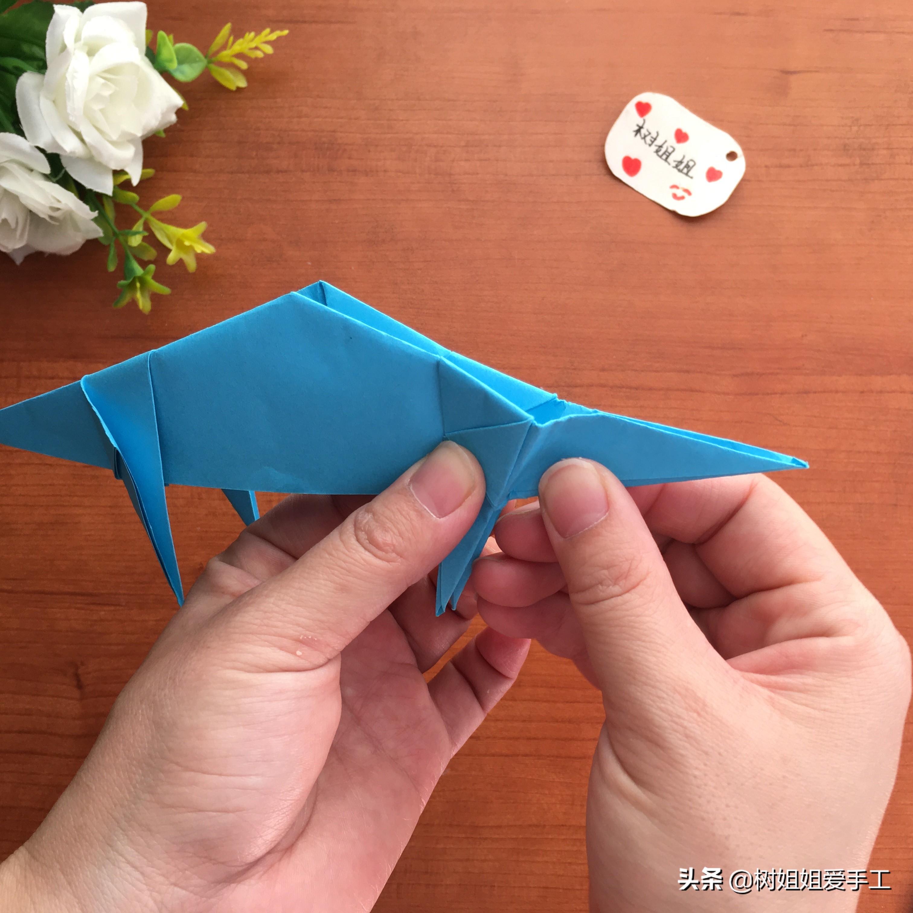 动物折纸镰刀龙教程,折可以张嘴的恐龙