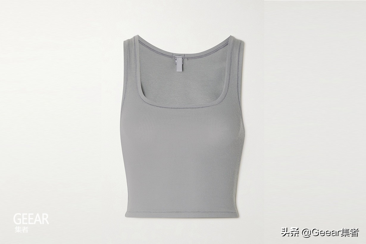zara秋季新款针织背心穿搭,zara短款针织背心