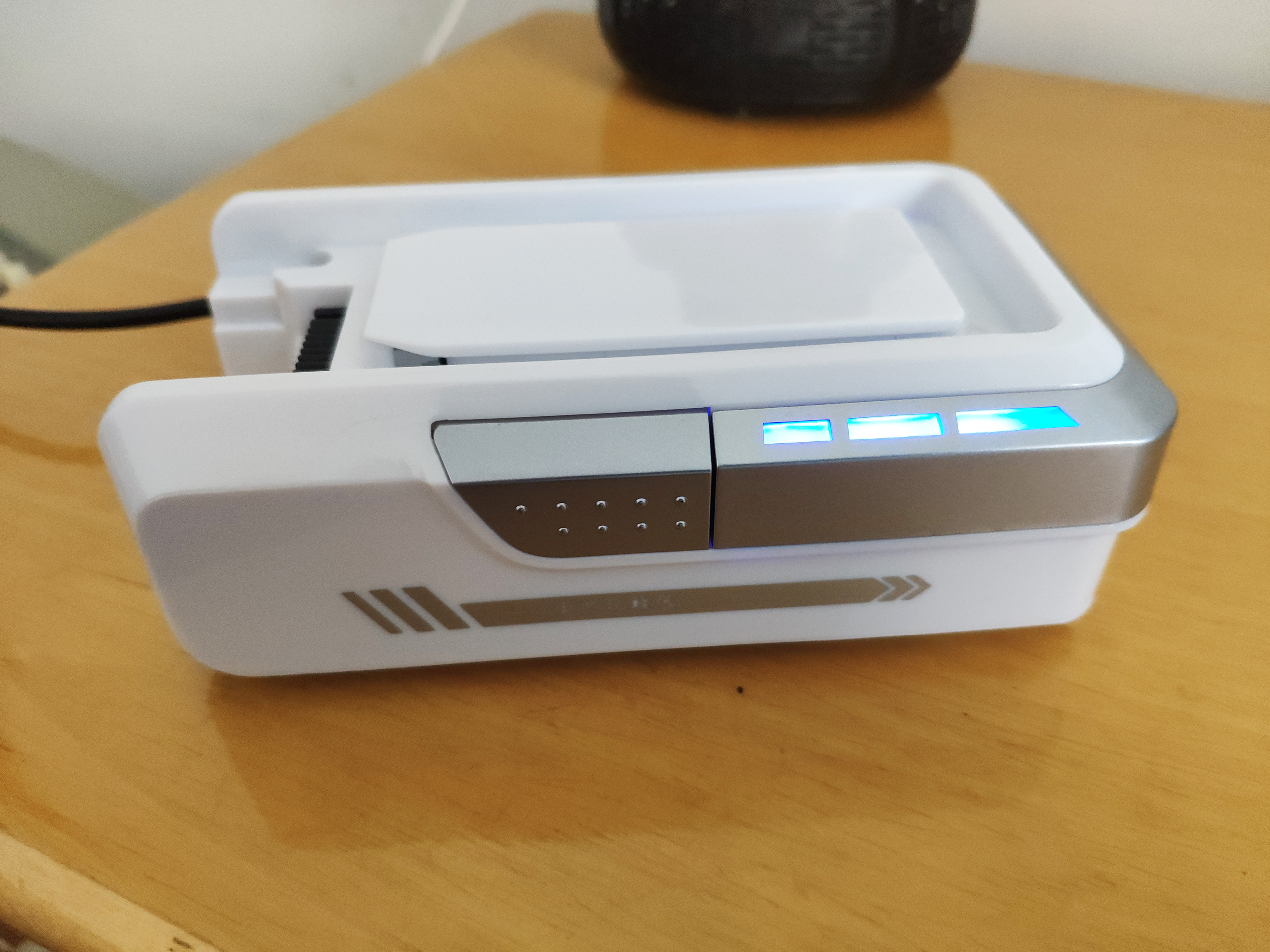 带收纳电源线的吸尘器,吸尘器需不需要插电