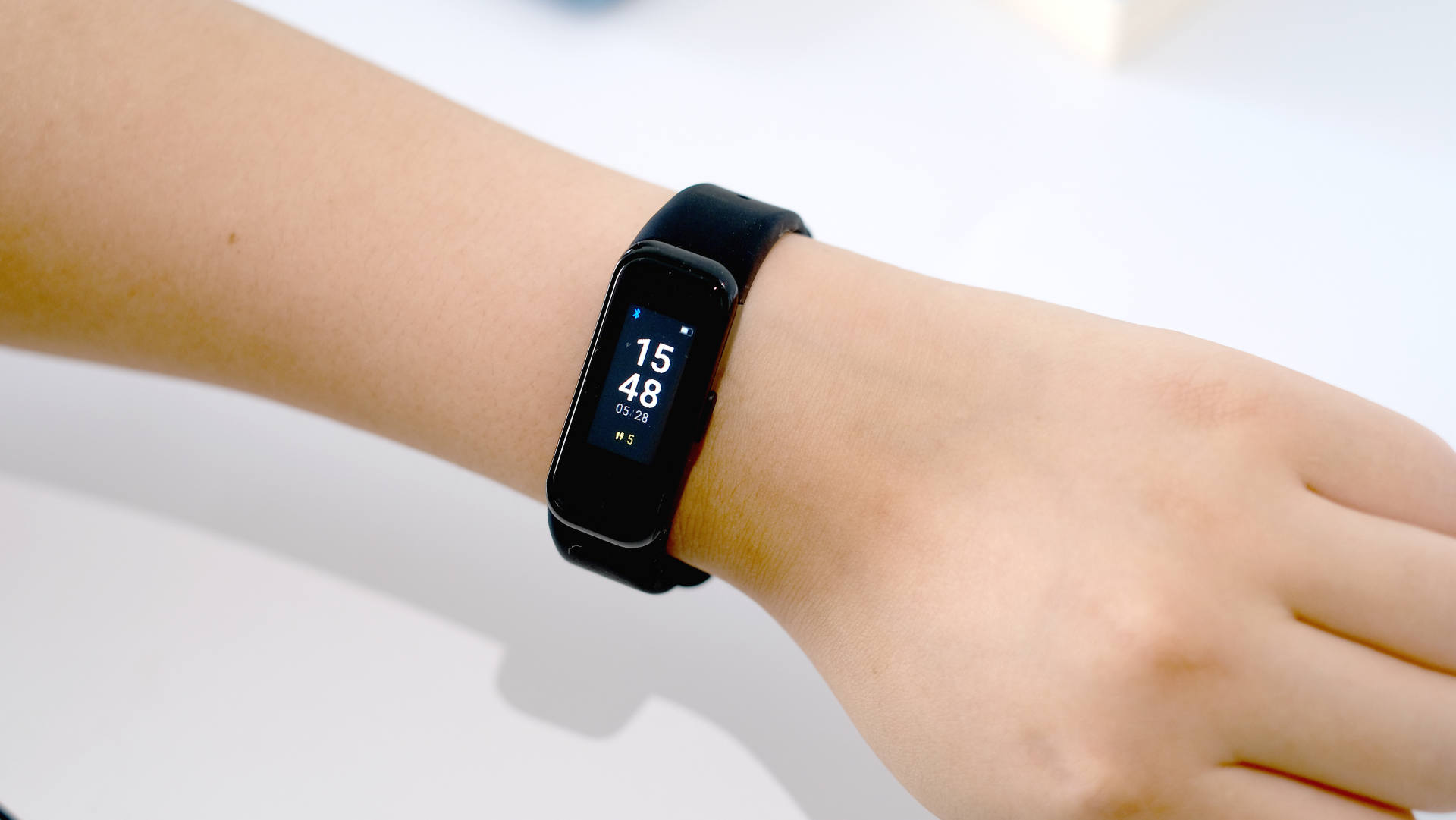 讯飞腕式录音笔r1评测,讯飞腕式录音笔R1