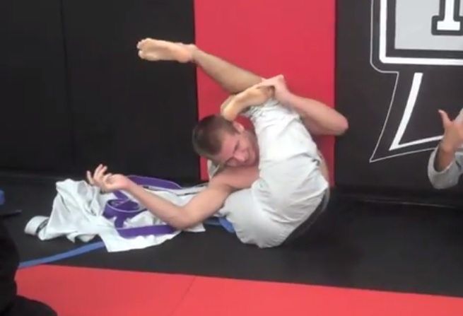 巴西柔术需要柔韧性吗,巴西柔术是技巧还是力量