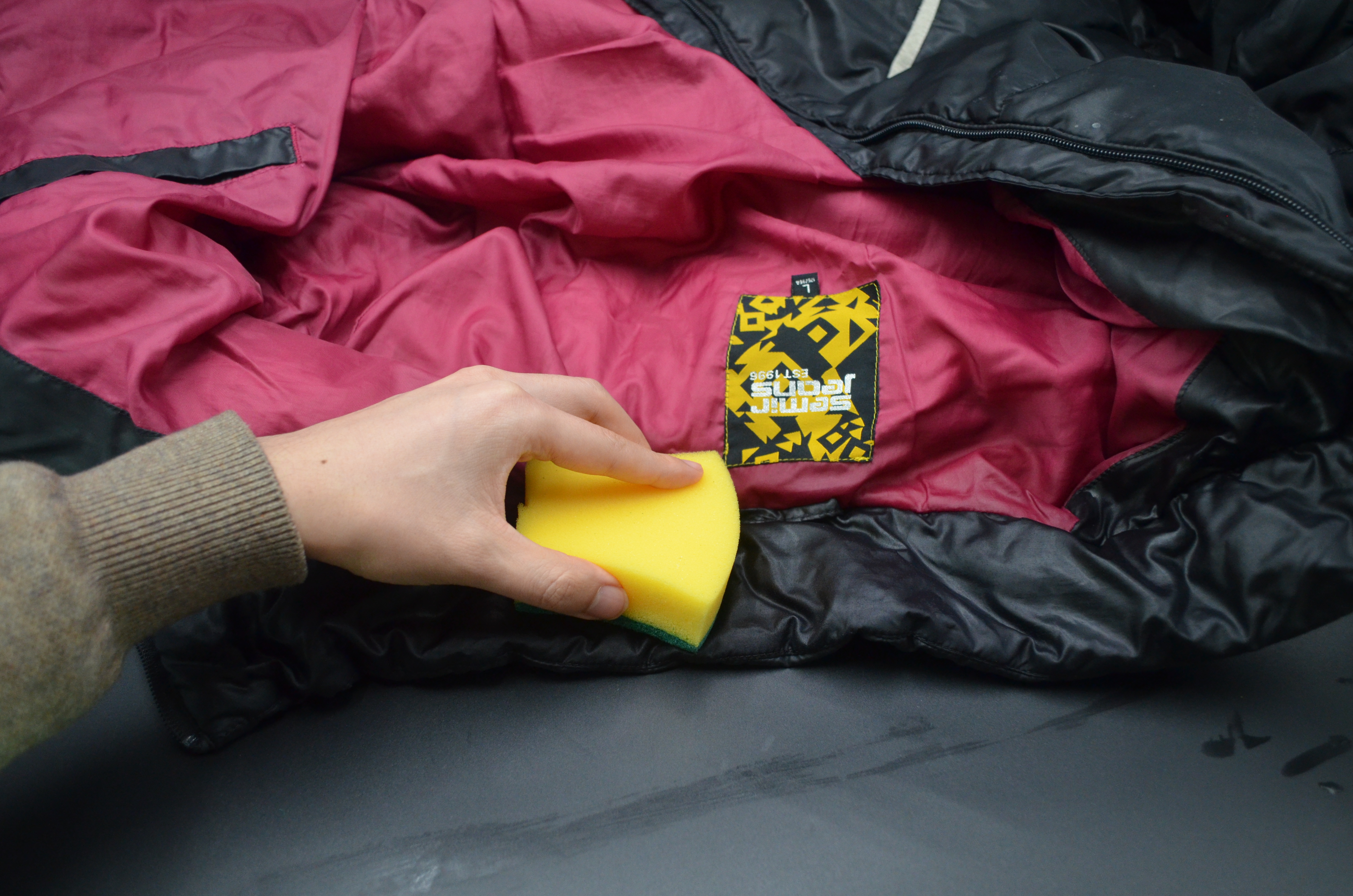 羽绒服脏了怎么办干洗小窍门,羽绒服不要干洗教你一个清洗绝招