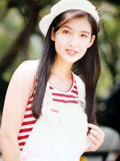 我们都被她的盛世美颜所骗！原来她的人生比宫斗剧还跌宕起伏……