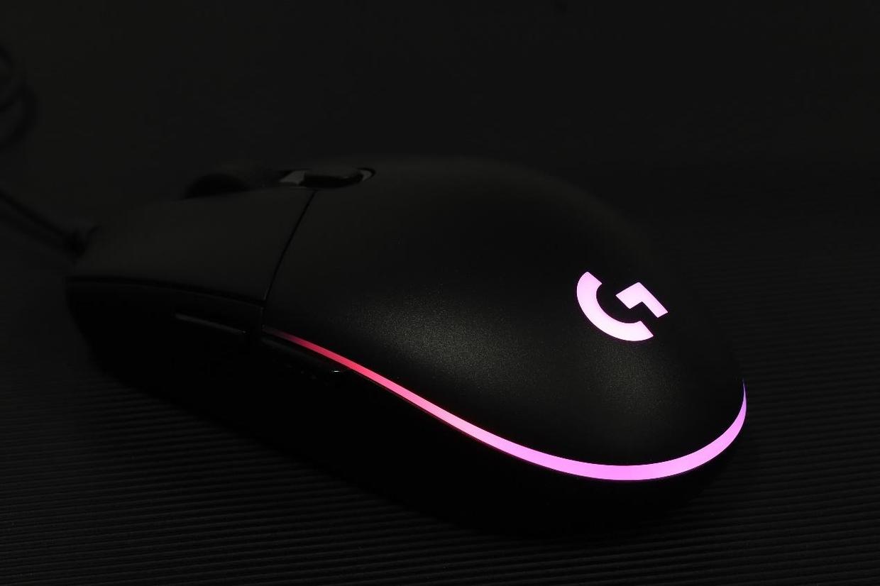 罗技的g102游戏鼠标使用感受,入门级罗技