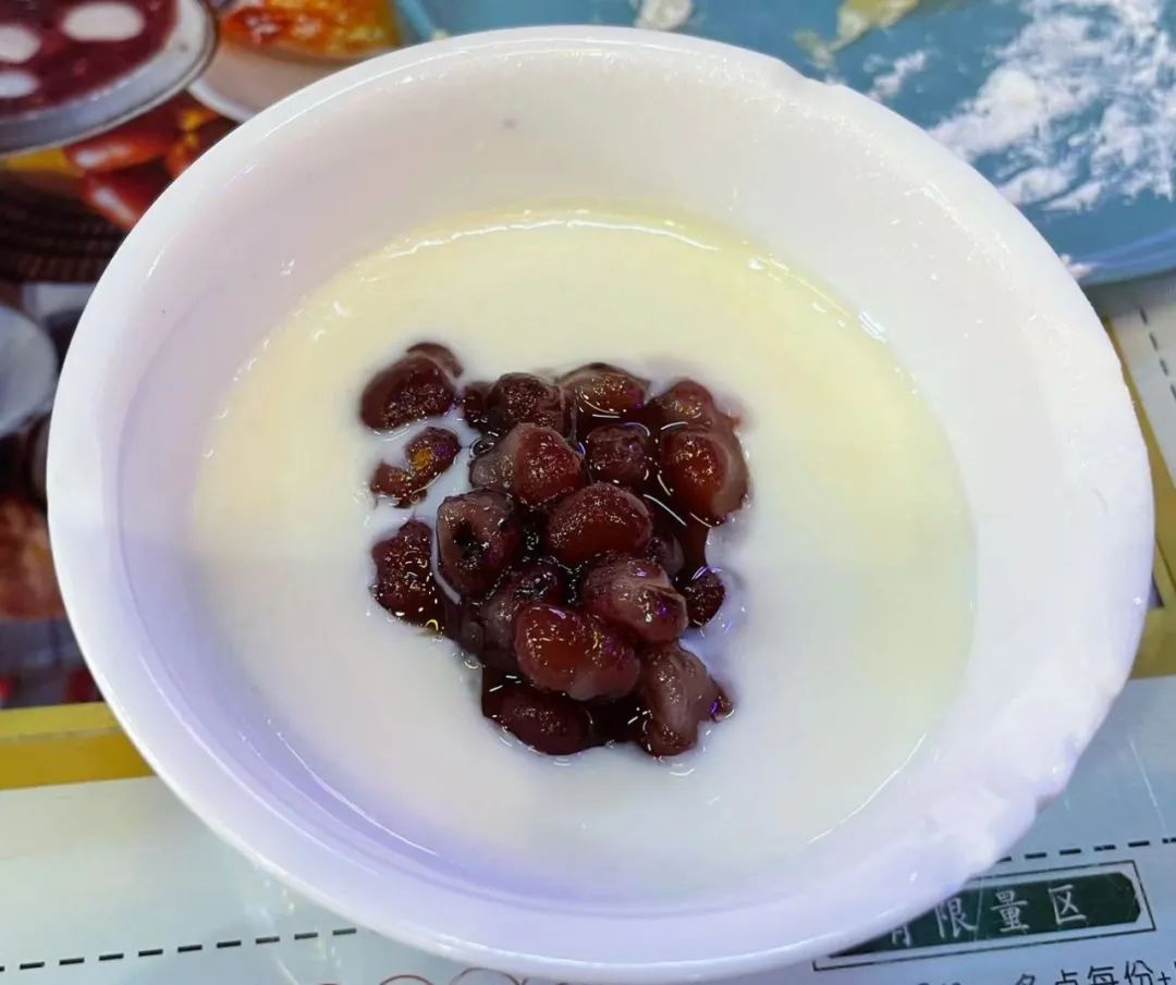 抖音红了的食物,成都自助甜品20元随便吃