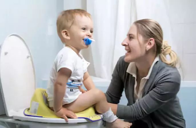 怎么教宝宝如厕隔尿不湿,什么方法可以让宝宝不再尿裤子