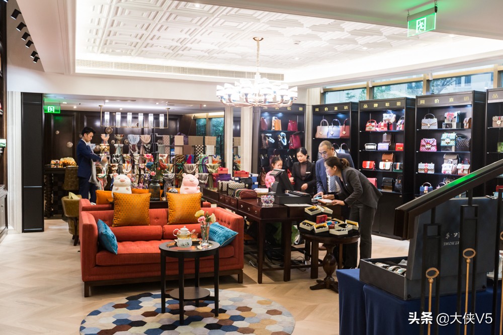 上海旅游值得打卡的酒店,来上海玩住哪里性价比比较高