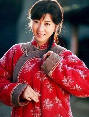 闫学晶赵本山闹翻了吗,29岁闫学晶被赵本山捧红