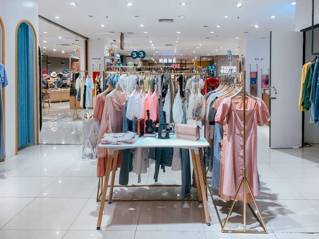 新世纪百货现在发展现状,新世界百货和新世纪百货