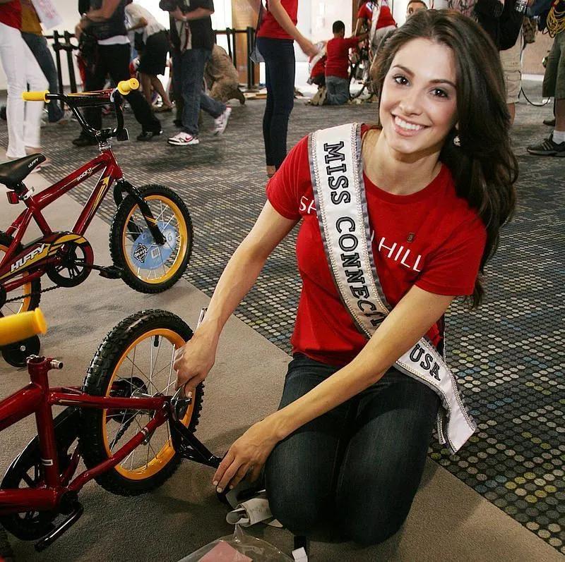 美国名医娶选美皇后,15年美国医生娶选美冠军