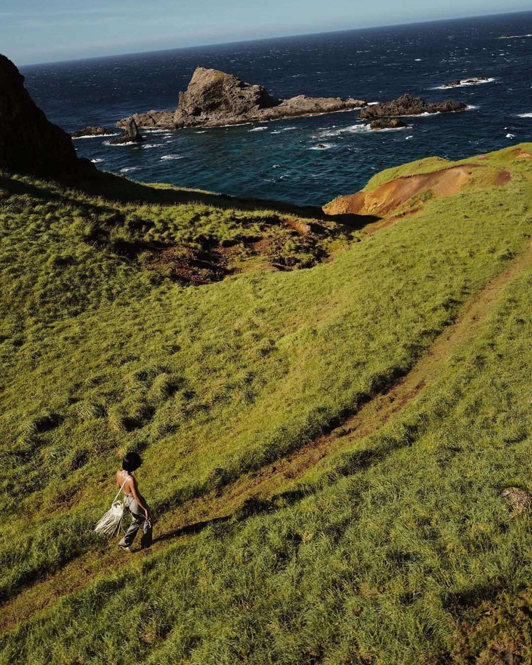 外形被嘲土气是个时尚绝缘体,被嘲笑又黑又丑韩国女星