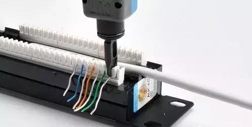 网络配线架打线刀用法,5类网线配线架怎么打