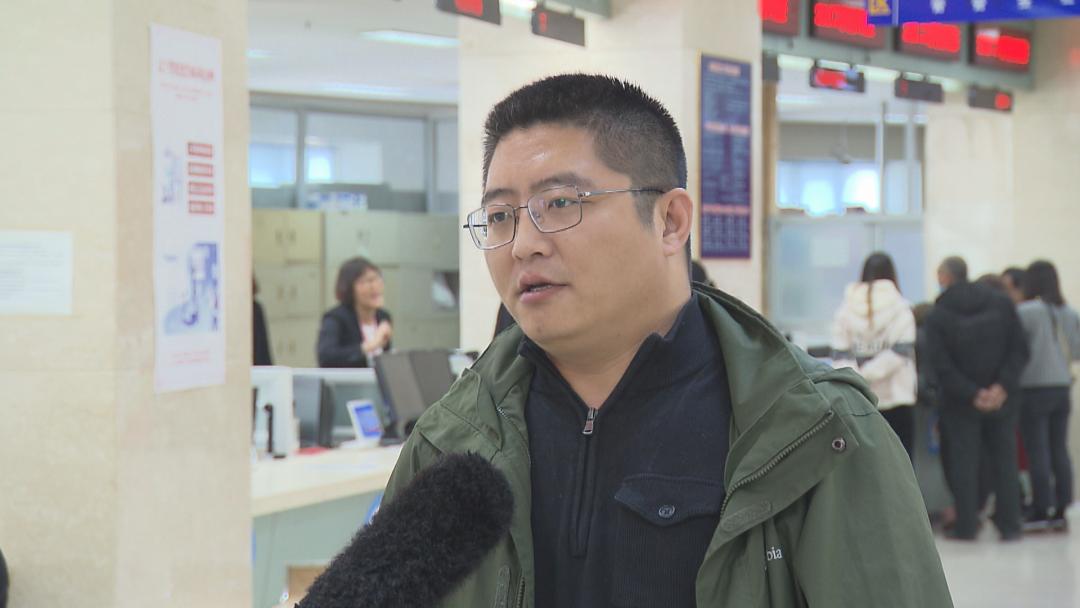 本市大力推动政务服务一网通办,政务服务一网通办百姓办事更方便