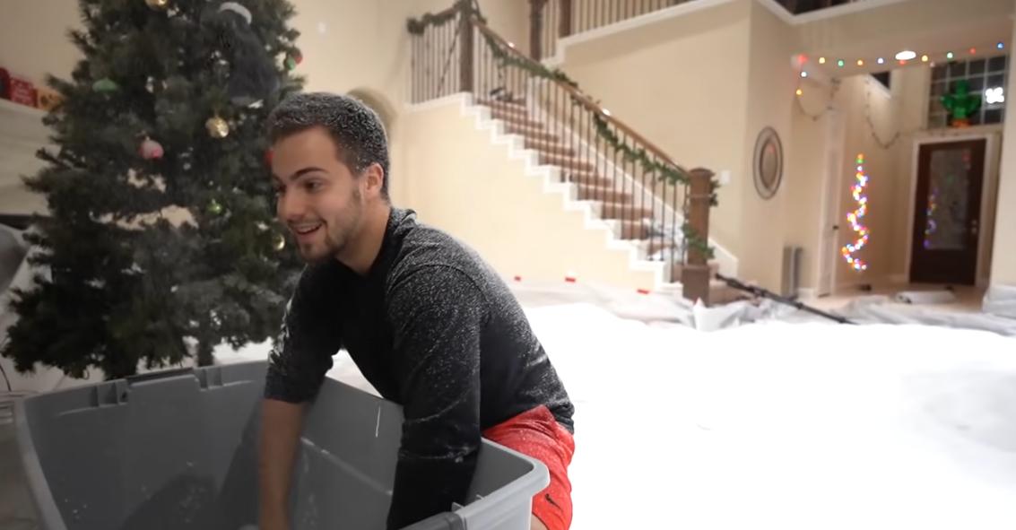 用100万个海洋球填满房间,50万个海洋球装在房间