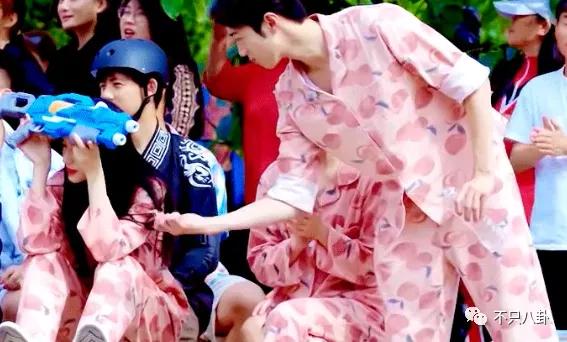 周也和赖冠霖真的在一起吗,周也和赖冠霖的恋情是真的吗