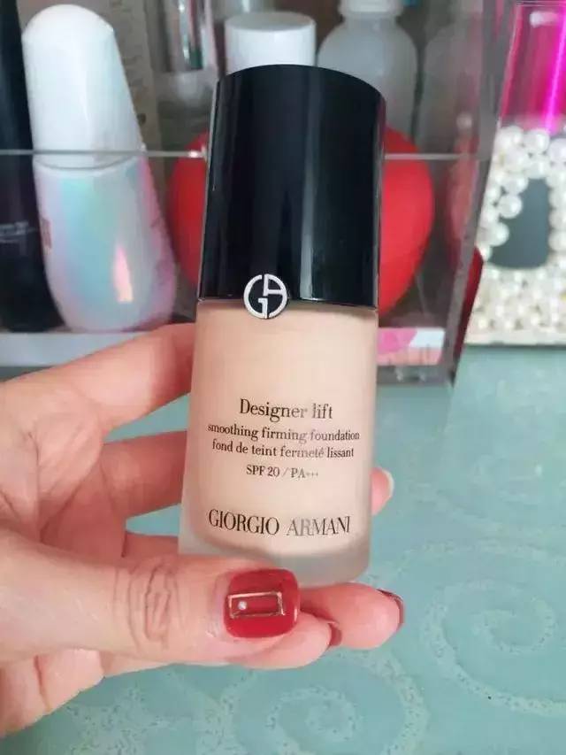 阿玛尼哪一款粉底液最好用,阿玛尼粉底液第1名