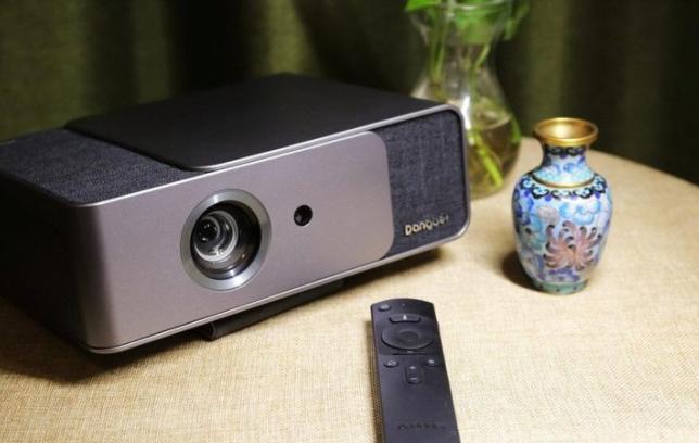 国产激光投影仪品牌十大排名,国产投影仪与国外差距