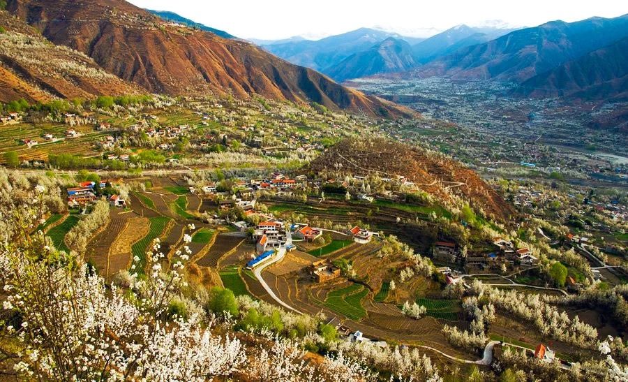 川西到底有什么魔力吸引着,川西为啥旅游资源多