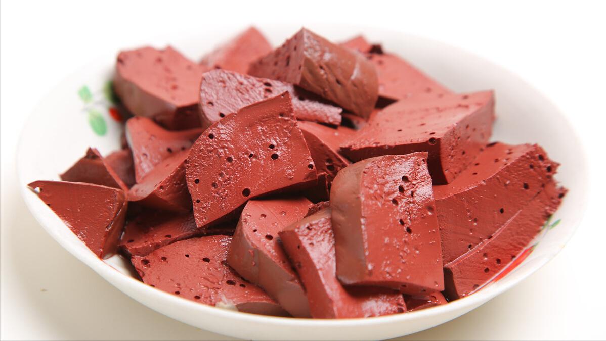 喝红枣红糖水气血很足,气血虚的人能吃红枣桂圆红糖水