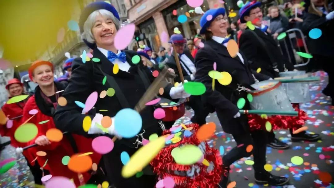 英国跨年的情景,英国跨年