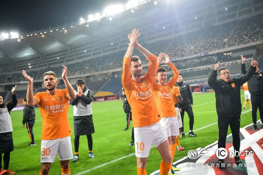 武汉卓尔客场胜广州恒大,武汉卓尔战胜青岛视频