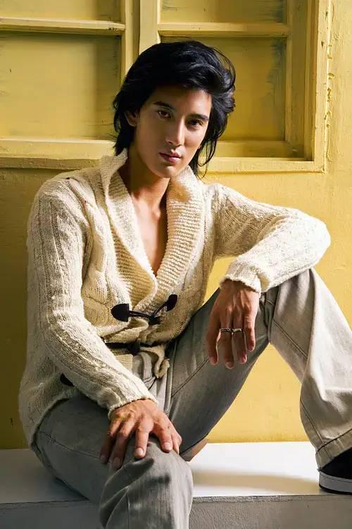 男友明目张胆劈腿,男友无情劈腿