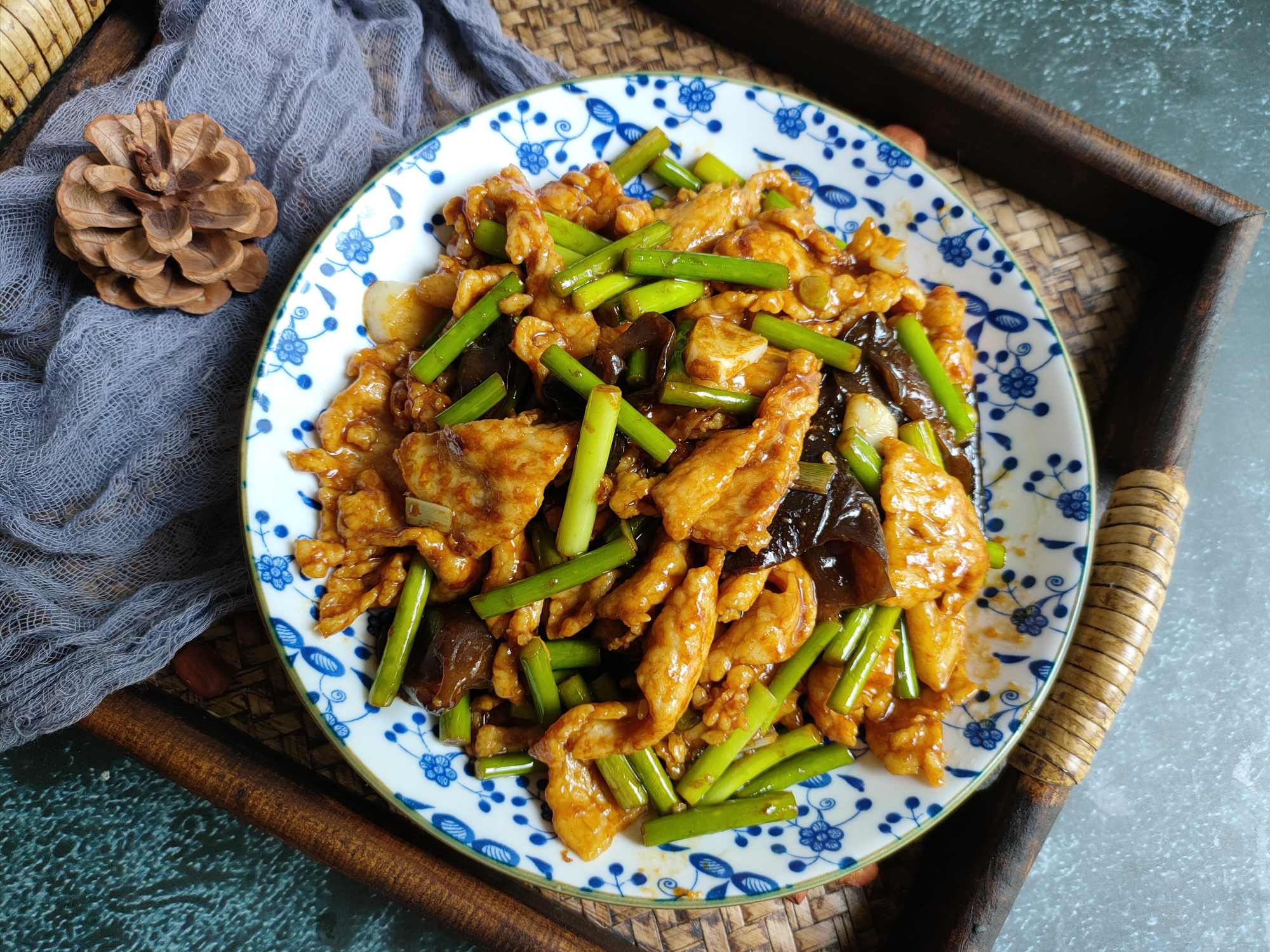 过油肉做法醋放多少,炒过油肉用什么淀粉